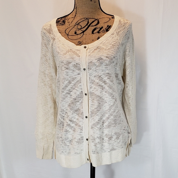 American Eagle Outfitters Sweaters - American Eagle Outfitters Thin Knit Cardigan